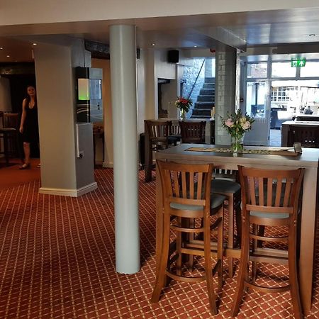 The Portcullis Hotel Chipping Sodbury Bagian luar foto