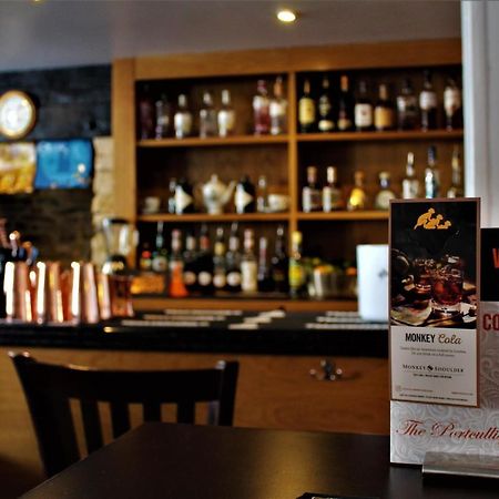 The Portcullis Hotel Chipping Sodbury Bagian luar foto
