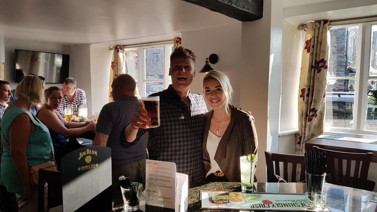 The Portcullis Hotel Chipping Sodbury Bagian luar foto