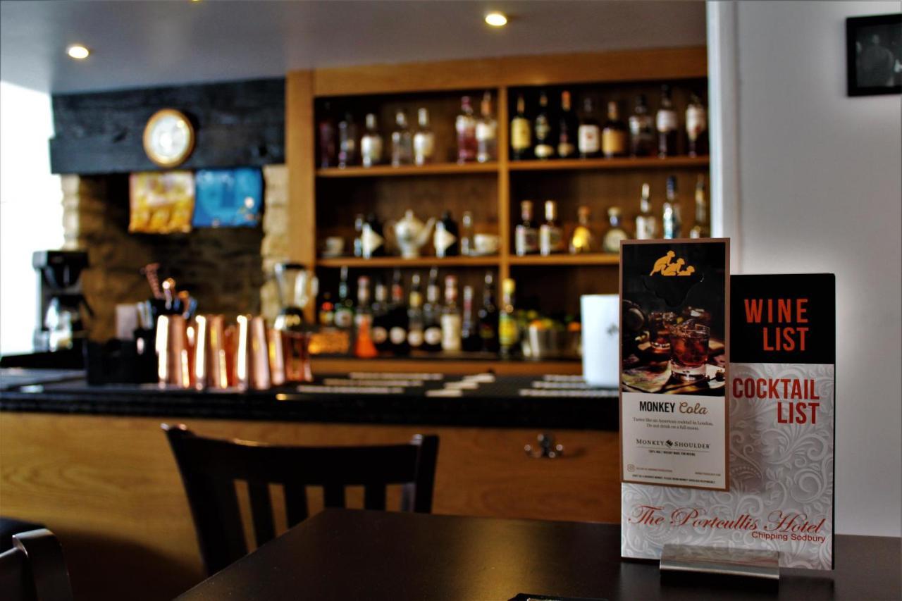 The Portcullis Hotel Chipping Sodbury Bagian luar foto